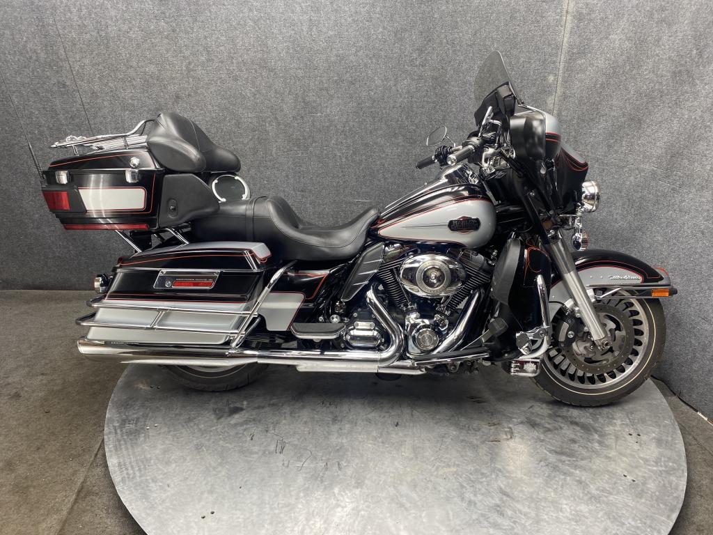 2010 Harley-Davidson FLHTCUI