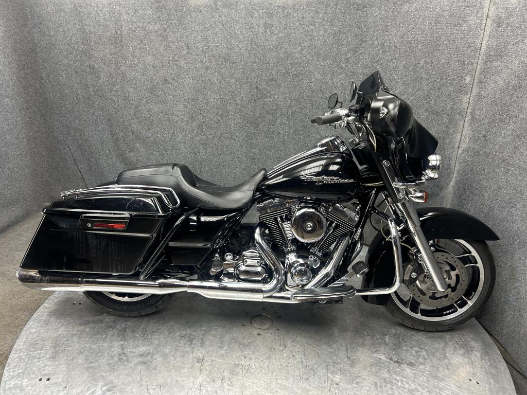 2010 Harley-Davidson FLHX