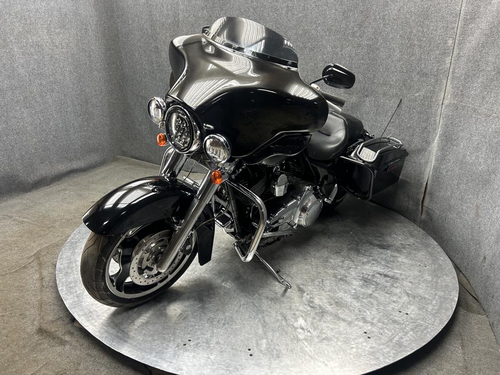 2010 Harley-Davidson FLHX