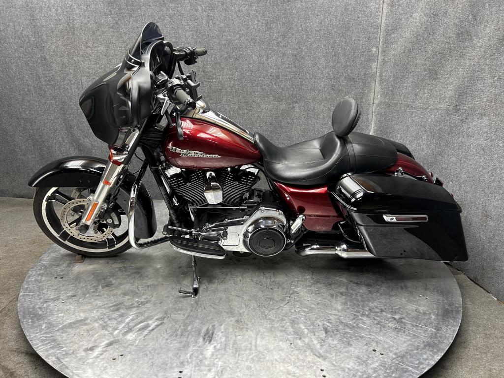 2016 Harley-Davidson FLHXS