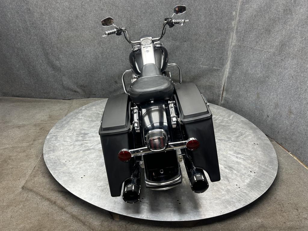 2012 Harley-Davidson FLHR