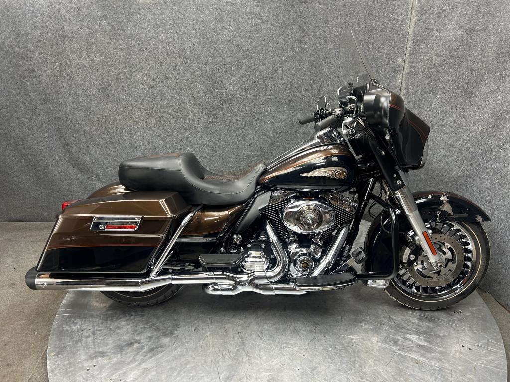 2013 Harley-Davidson FLHTK