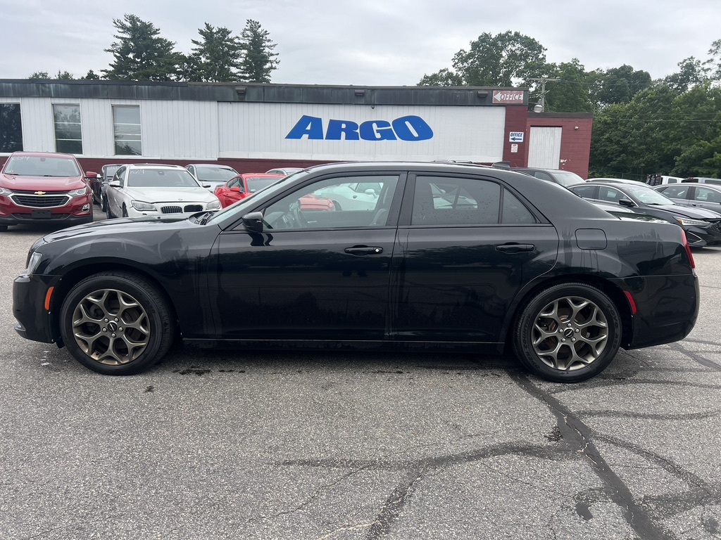 2016 Chrysler 300S