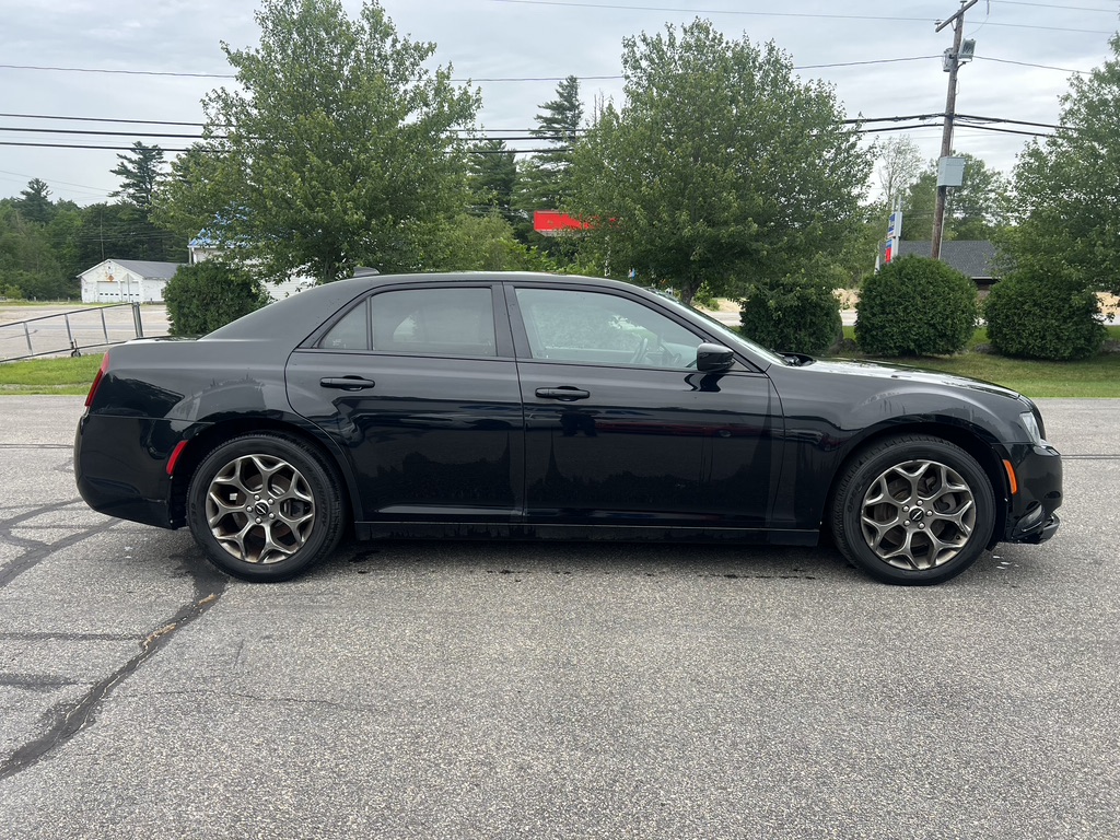 2016 Chrysler 300S