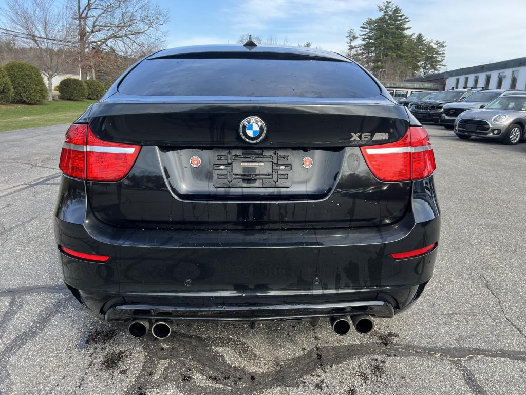 2011 BMW X6 M