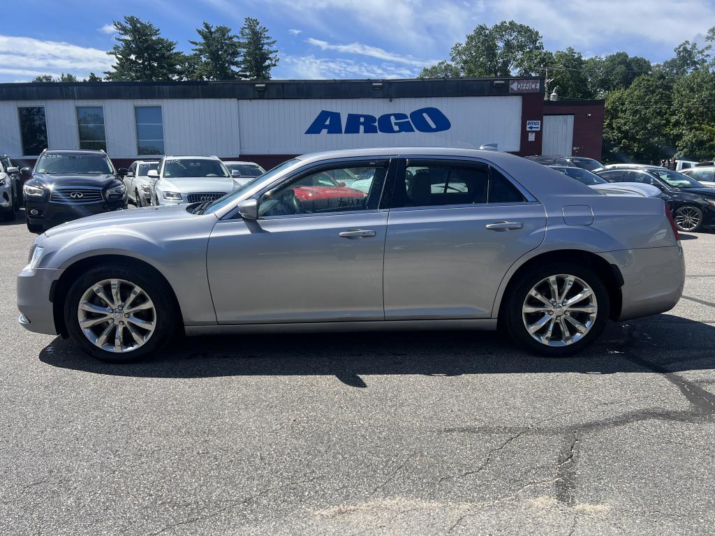 2017 Chrysler 300