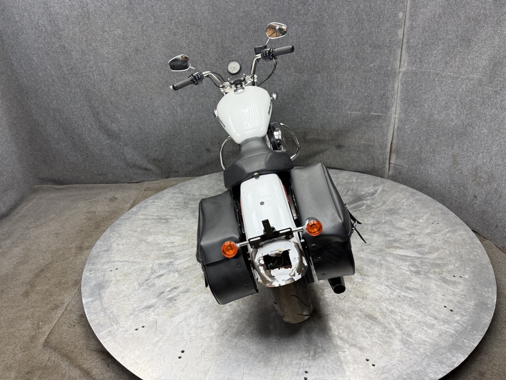 2015 Harley-Davidson XL 883L