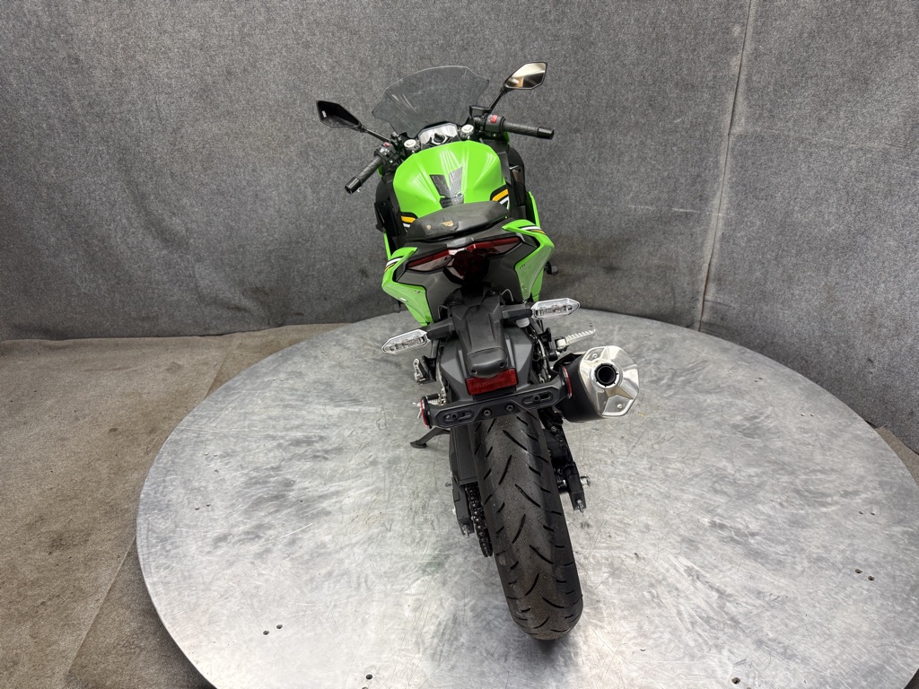 2025 Kawasaki Ninja 500 SE