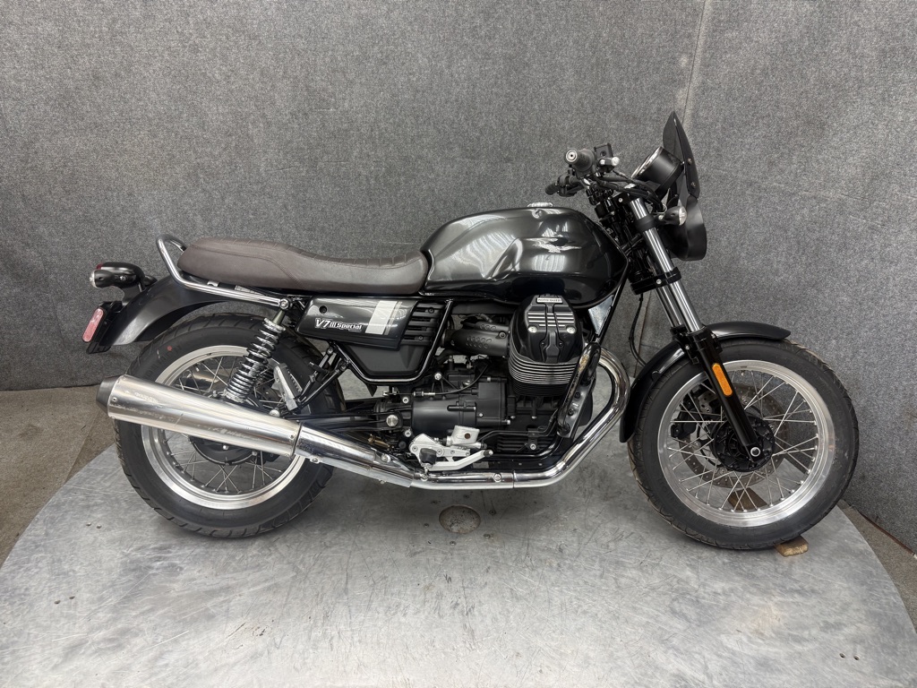 2019 Moto Guzzi V7 III 