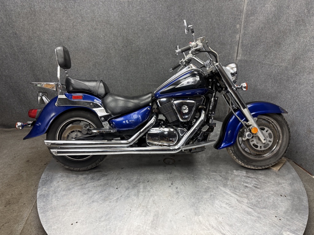 2001 Suzuki Intruder LC