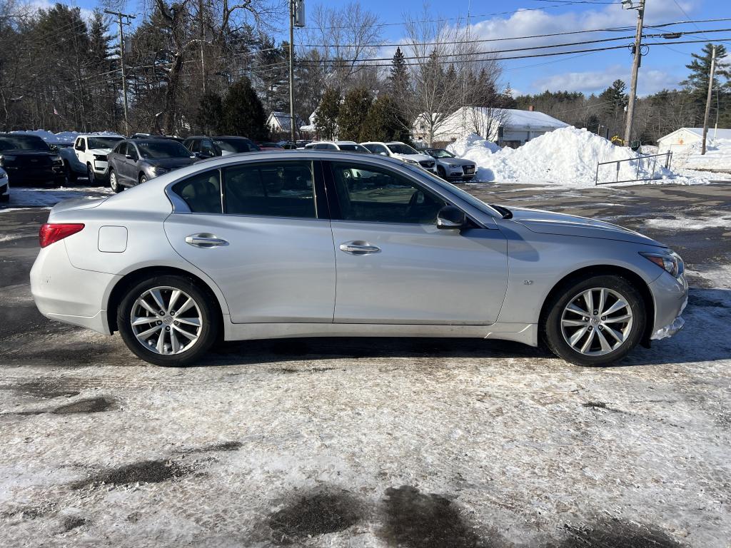 2015 Infiniti Q50