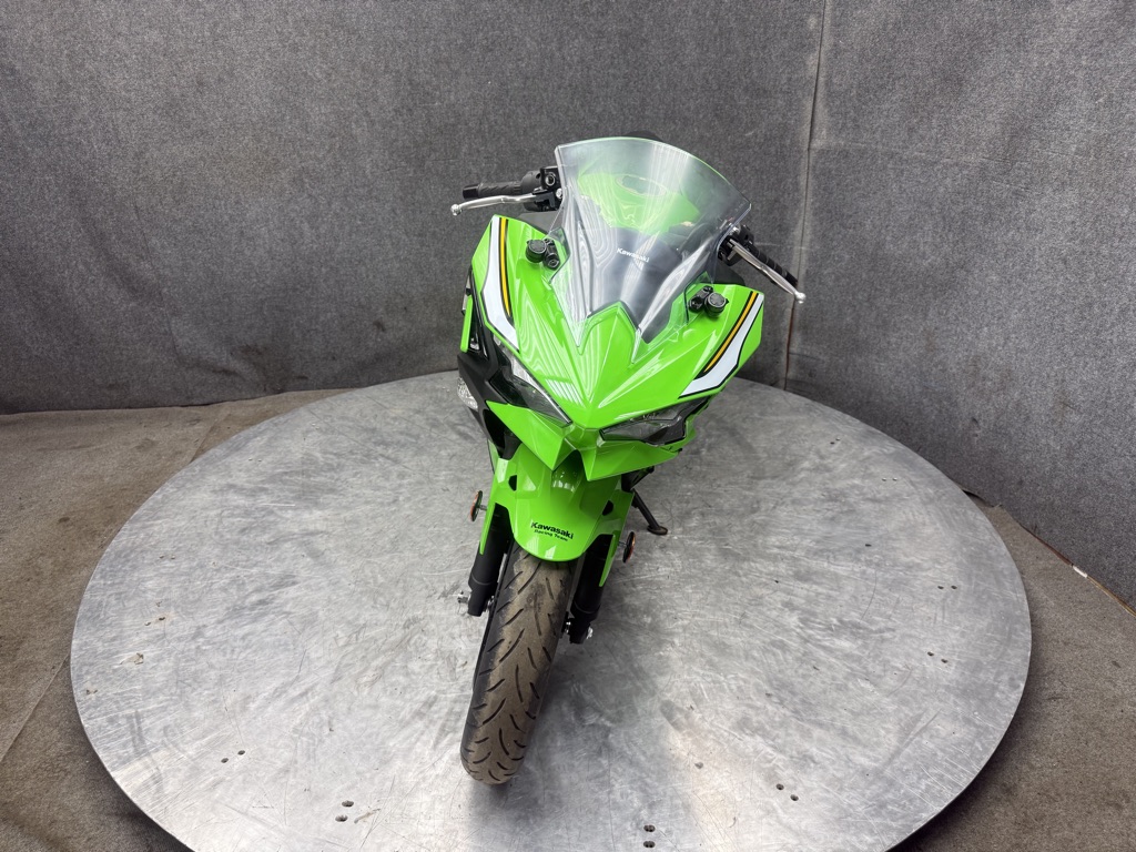 2025 Kawasaki Ninja 500 (Non-ABS)