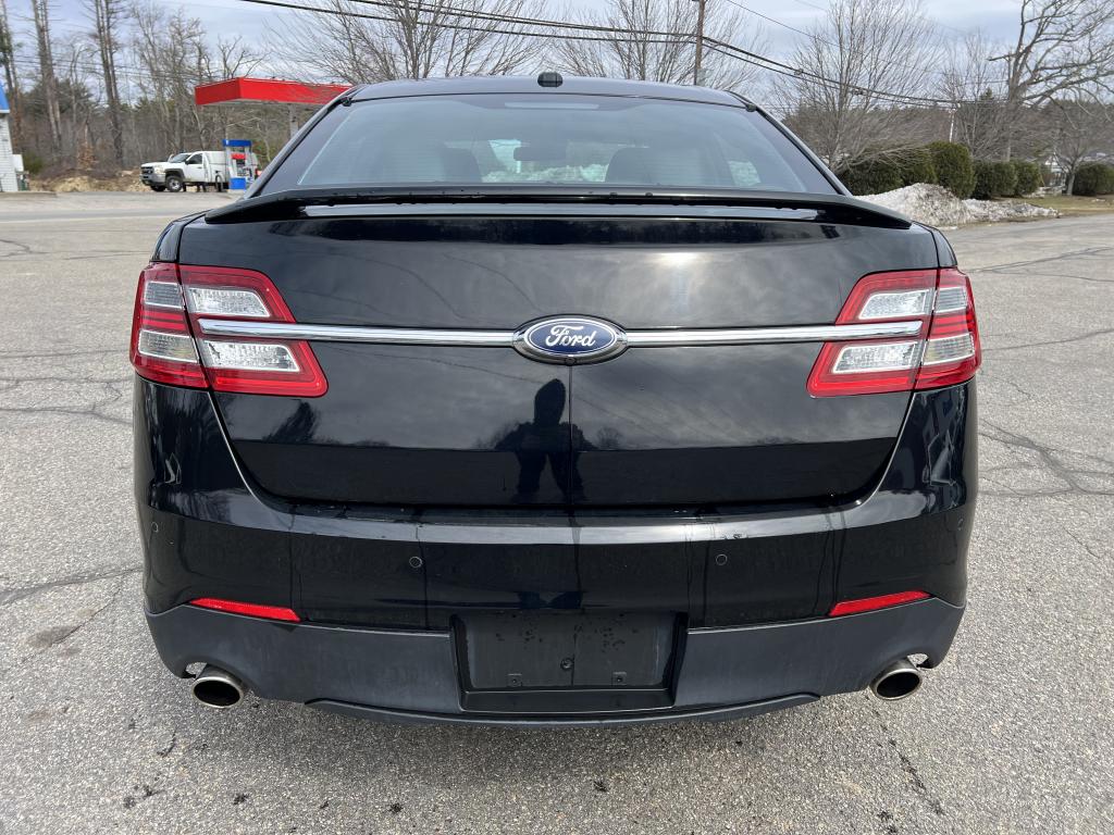 2018 Ford Taurus