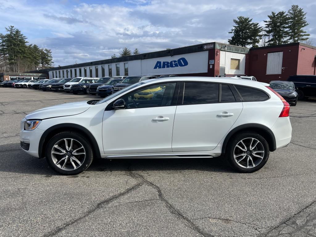 2018 Volvo V60 Cross Country