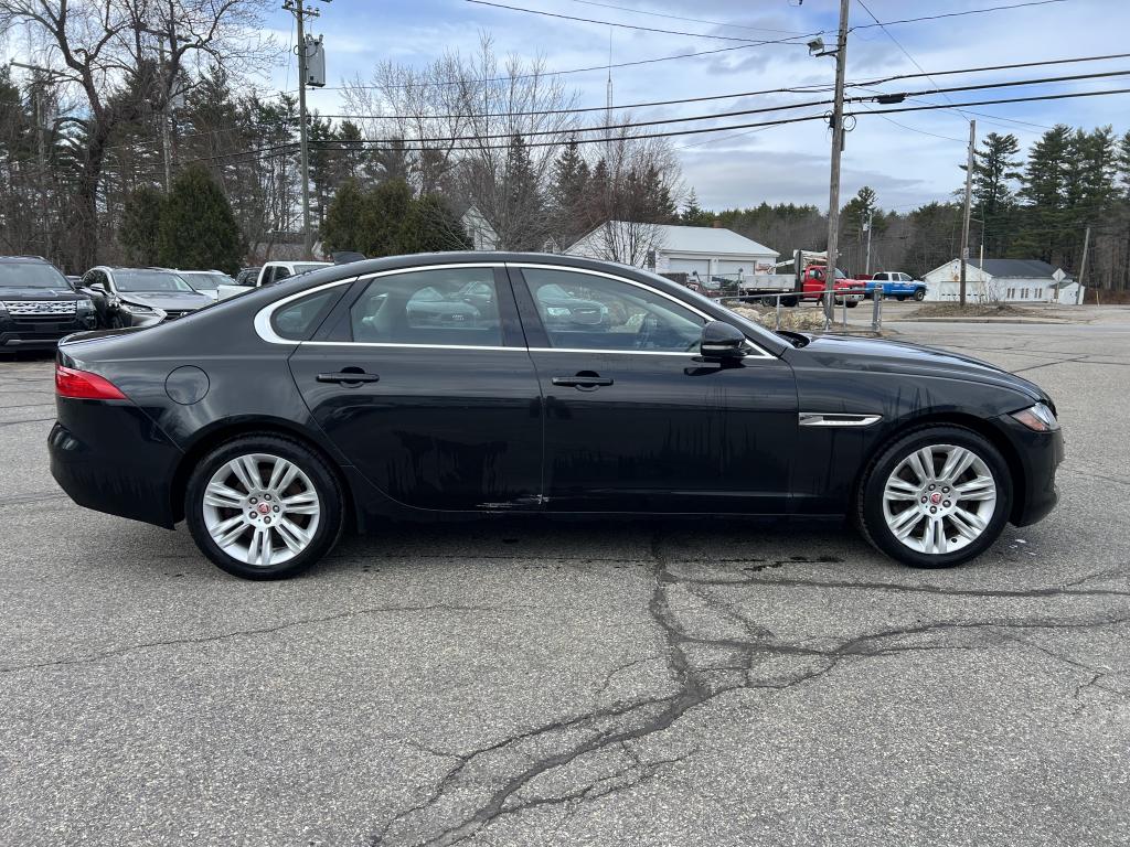 2017 Jaguar XF