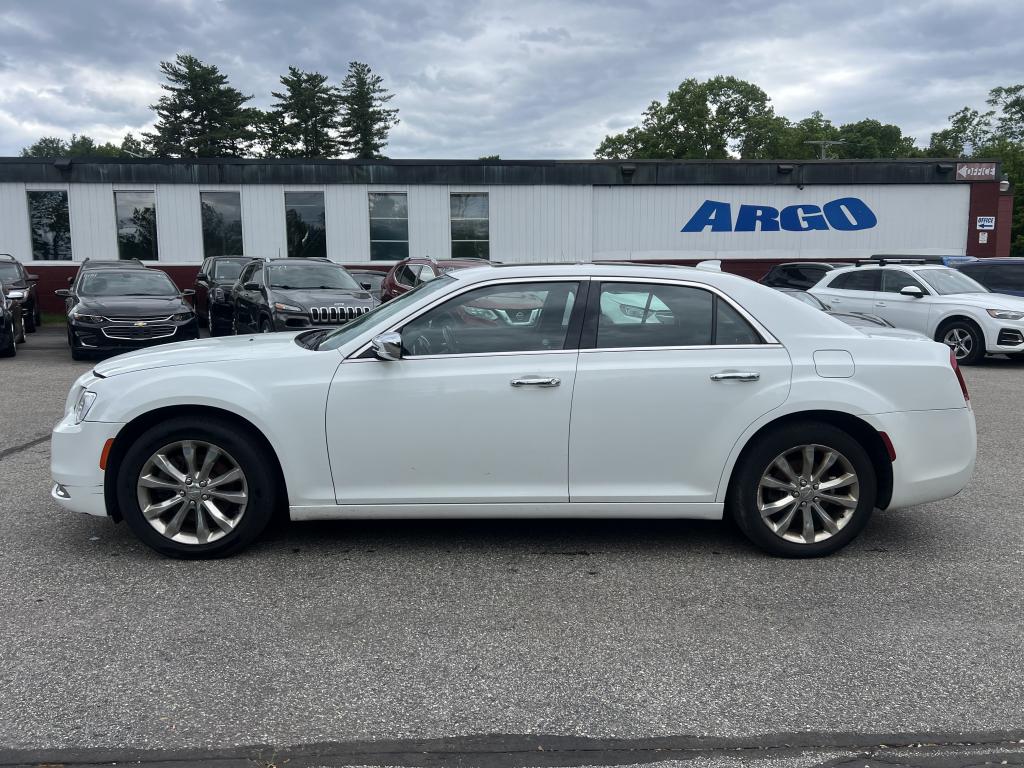 2019 Chrysler 300C