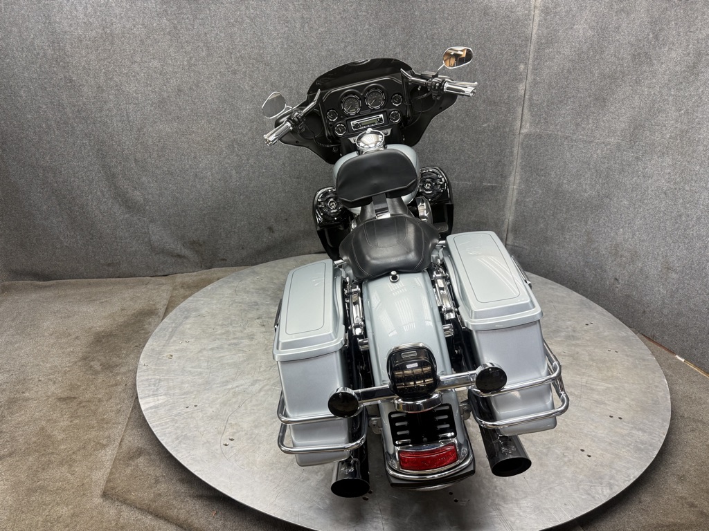 2011 Harley-Davidson FLHTCI