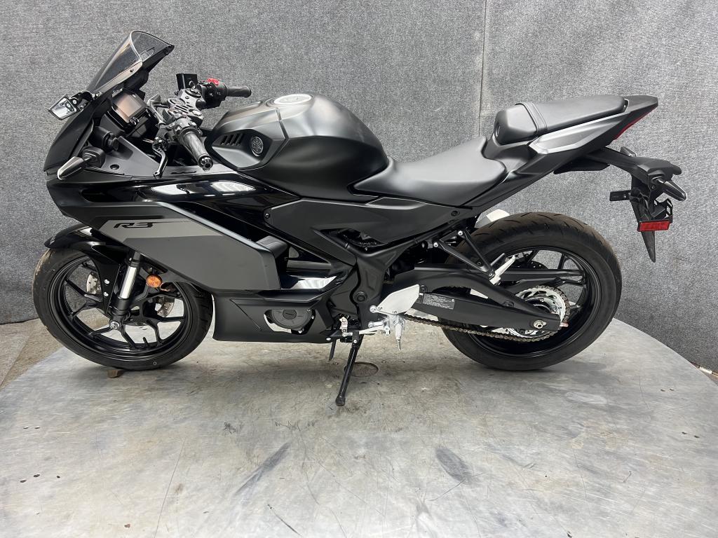 2025 Yamaha YZF-R3