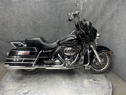 Thumbnail of salvage repairable 2010 Harley-Davidson FLHTCUI for sale.