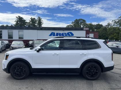 Thumbnail of salvage repairable 2025 Kia Telluride for sale.