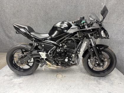 Thumbnail of salvage repairable 2017 Kawasaki Ninja 650 for sale.