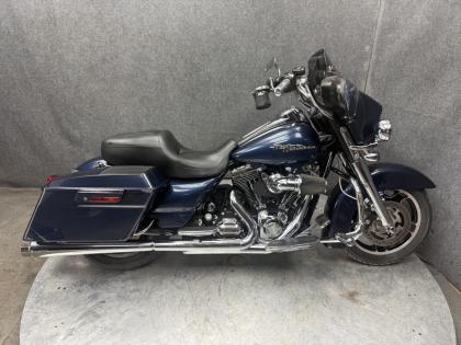 Thumbnail of salvage repairable 2009 Harley-Davidson FLHX for sale.