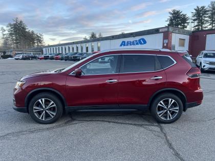 Thumbnail of salvage repairable 2019 Nissan Rogue for sale.