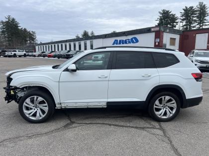 Thumbnail of salvage repairable 2021 Volkswagen Atlas for sale.