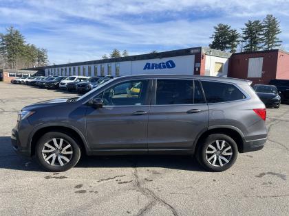 Thumbnail of salvage repairable 2020 Honda Pilot for sale.