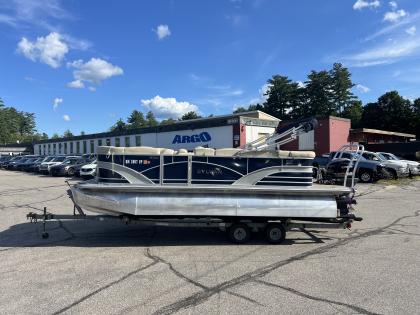 Thumbnail of salvage repairable 2019 Sylvan Mirage 8520 for sale.