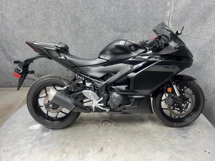 Thumbnail of salvage repairable 2025 Yamaha YZF-R3 for sale.